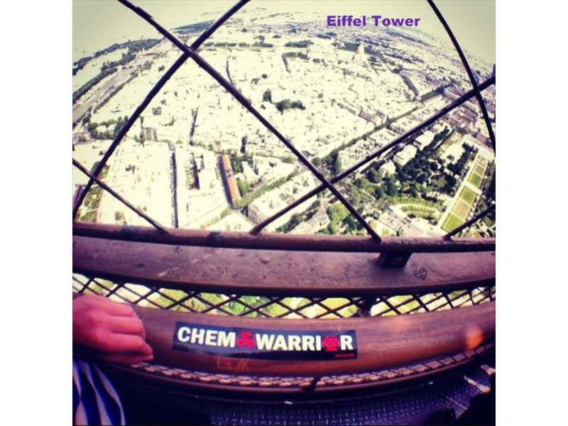 top_of_eiffel_tower